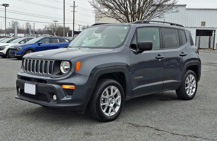 Jeep Renegade side front