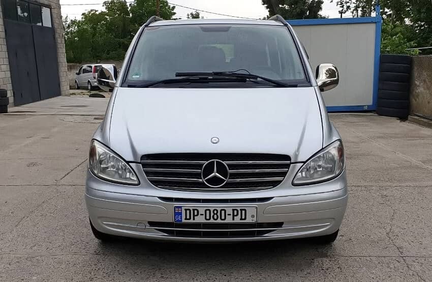 Мерседес Вито вид спереди миниатюра