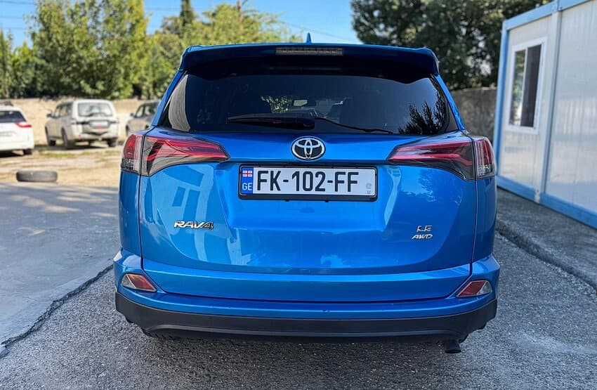 Toyota RAV4 hinter Links thumbnail