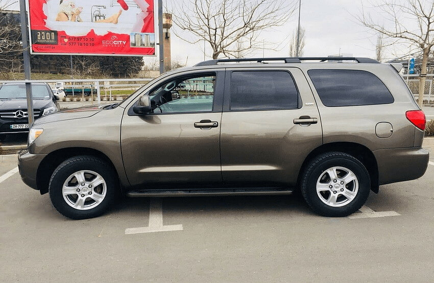 Тойота Секвойя багажник миниатюра