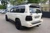toyota-land-cruiser-100-white-back.jpg